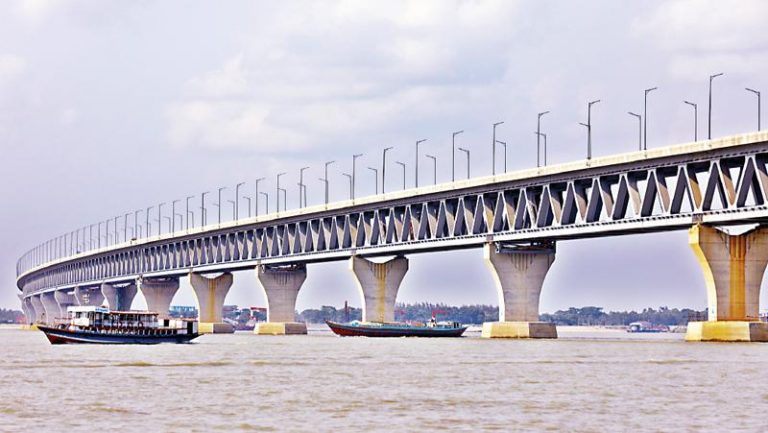 ২৫ দেশের প্রকৌশলী-কর্মীর মেধা-পরিশ্রমে পদ্মা সেতু!