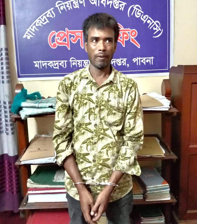 দোকান থেকে ২০০ পিস ইয়াবাসহ মাদকদ্রব্য