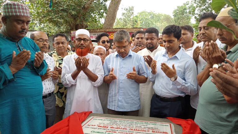 শেখ হাসিনা ছাড়া কৃষকদের নিয়েএভাবে কেউ ভাবেন নাই : এমপি প্রিন্স